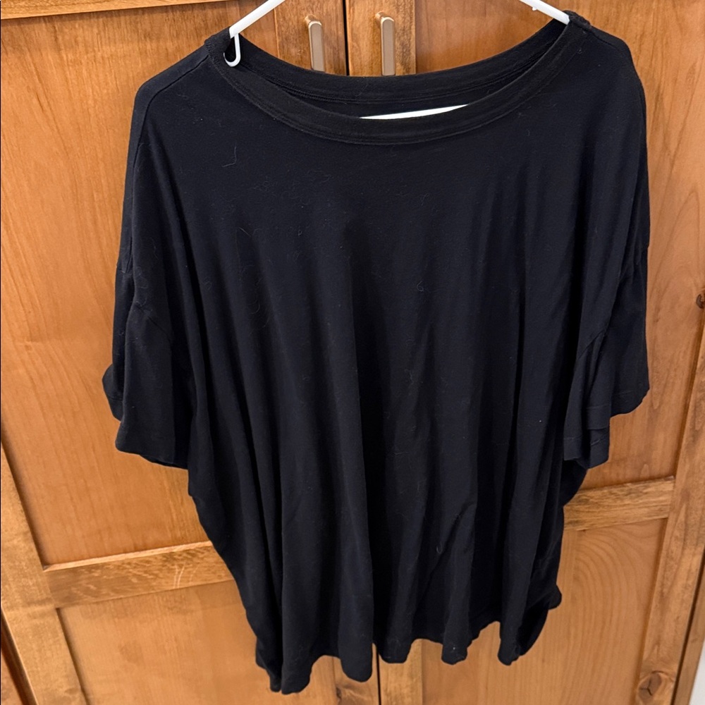 Old Navy Black Relaxed Short-Sleeve Tee